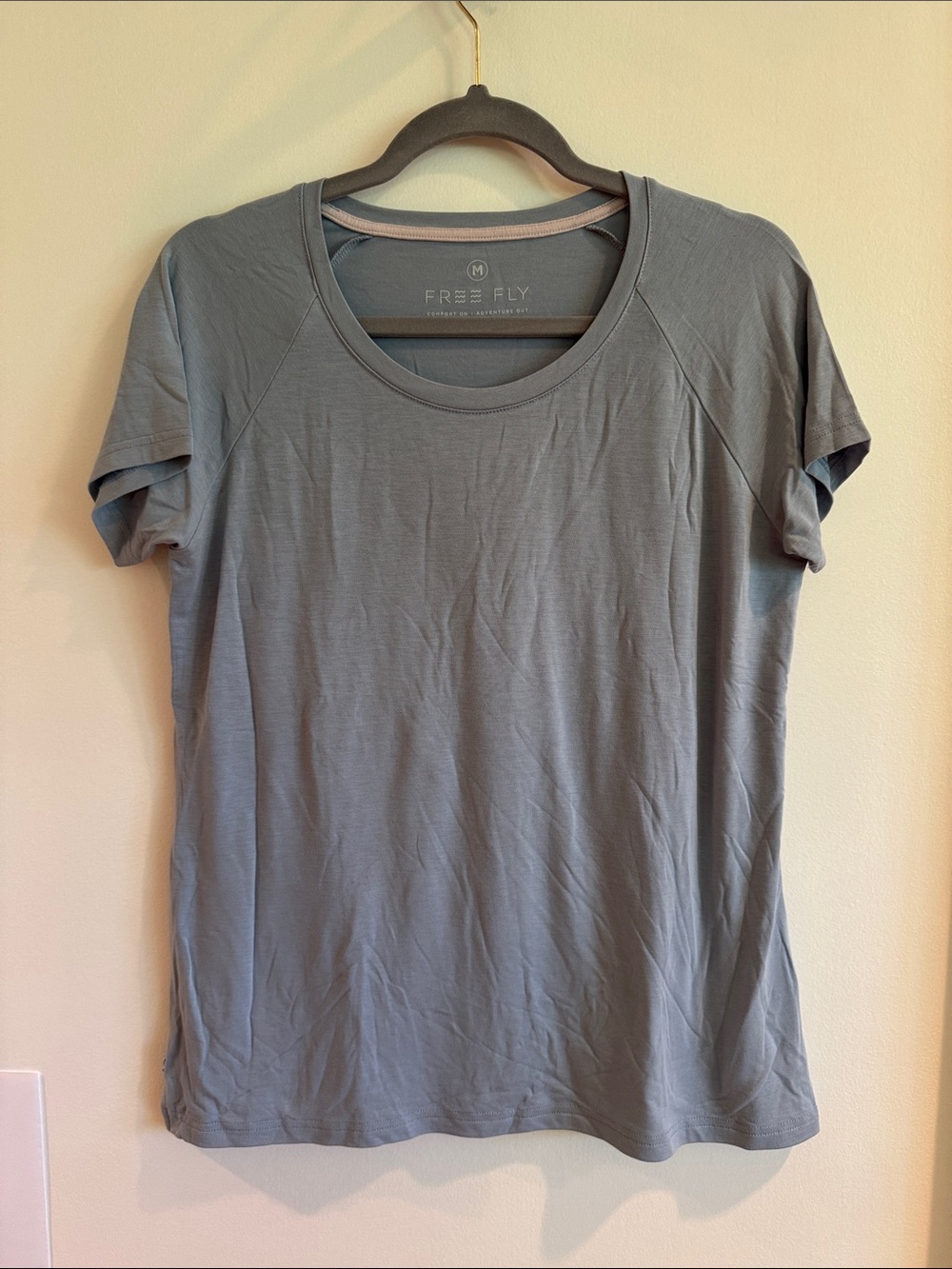Women’s Short Sleeve Crew Neck Tee in Slate Gray